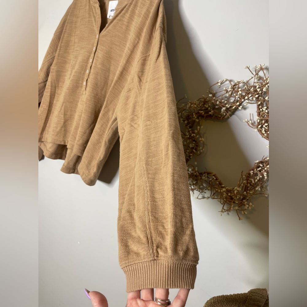 Aerie medium weight sweater cute sleeves button down Henley size L **FINAL PRICE - Picture 4 of 7